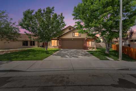 2101 Thomas Drive, Lancaster, CA 93535