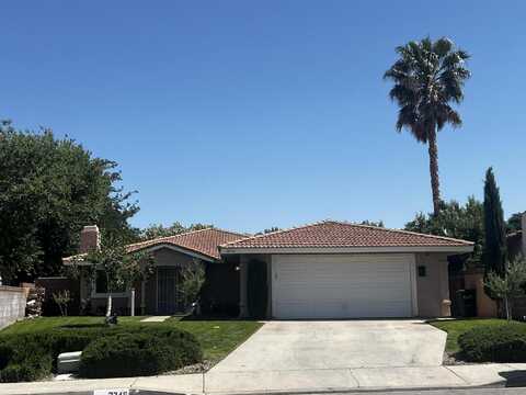 2246 W Ave K 12, Lancaster, CA 93536
