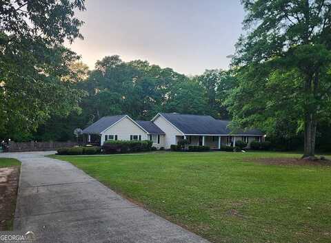 320 Oakridge, Forsyth, GA 31029