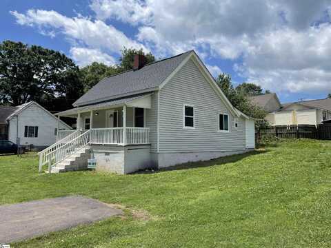 10 Finley Street, Pelzer, SC 29669