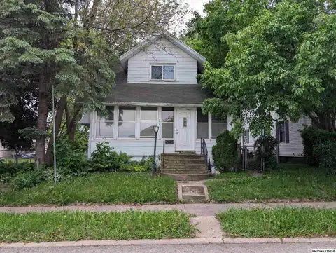 11 25th SW, MASON CITY, IA 50401