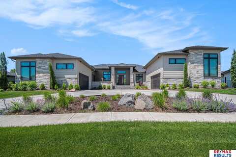 1520 S 218 Street, Elkhorn, NE 68022