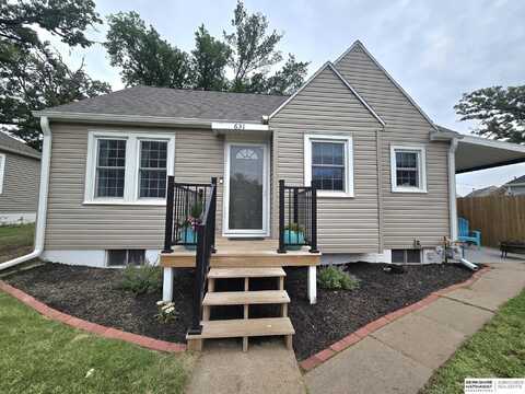 631 OAKMONT Drive, Plattsmouth, NE 68048