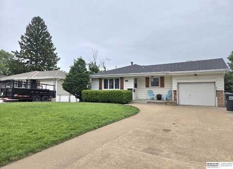 713 Janes View Street, Papillion, NE 68046