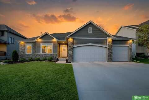 18714 Schofield Drive, Omaha, NE 68136