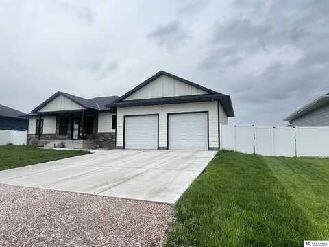 1001 Trail Drive, Valentine, NE 69201
