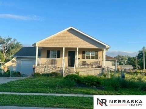 1703 Manderson Street, Omaha, NE 68110