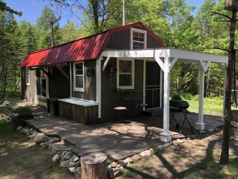 101 W 4 Mile Road, Luther, MI 49656