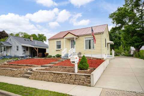 812 Forest Street, Ionia, MI 48846