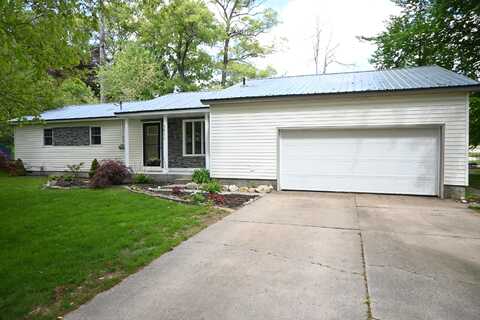 5830 O'Neil Street, Twin Lake, MI 49457