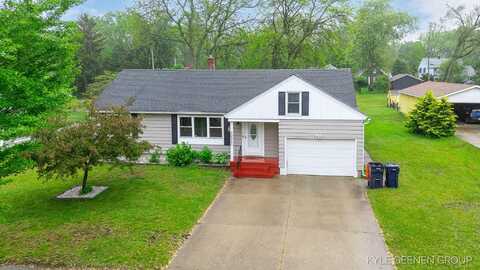 100 E 35th Street, Holland, MI 49423