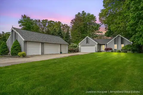 2732 Geneva Lake Drive, Shelbyville, MI 49344