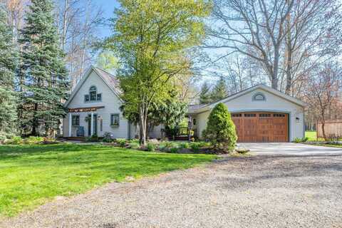 9362 Clubhouse Drive W, Canadian Lakes, MI 49346