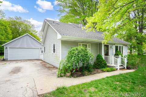 5906 Henry Street, Norton Shores, MI 49441