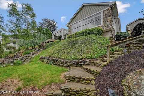 214 Oak Street, Dunmore, PA 18512