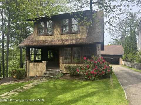 113 Claremont Avenue, Clarks Summit, PA 18411
