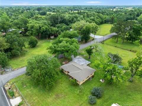1891 Claude Hebert Road, Lake Charles, LA 70615