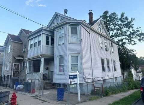 197 Temple St, Paterson, NJ 07522