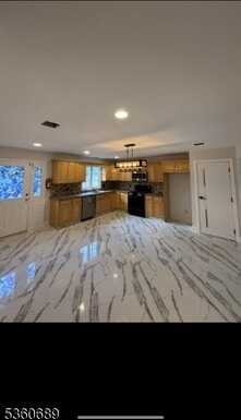 35 Avenue F, Lodi, NJ 07644