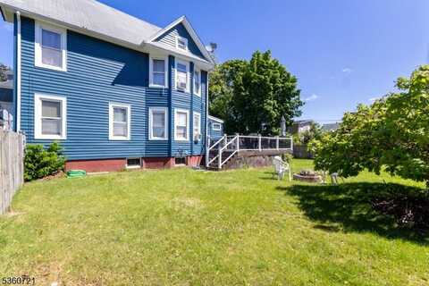 93 Rosemont Ave, Elmwood Park, NJ 07407