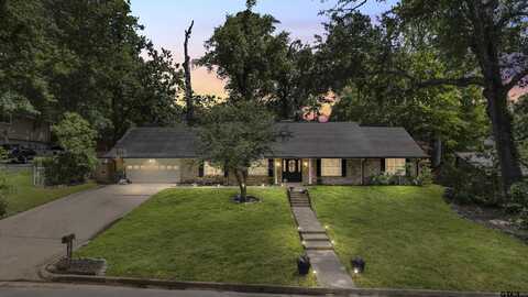 1723 Kensington Dr., Tyler, TX 75703