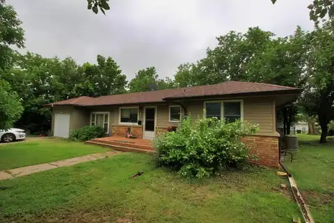 308 E 16th, Ellis, KS 67637