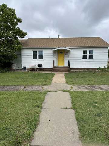 209 N Fairview Ave, Lucas, KS 67648