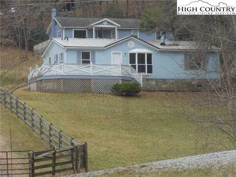111 Oxford Lane, Blowing Rock, NC 28605