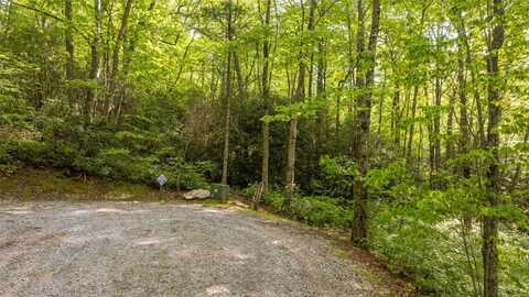 5 Power Line Road, Glenville, NC 28736