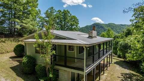 228 Mountain Laurel Drive, Franklin, NC 28734