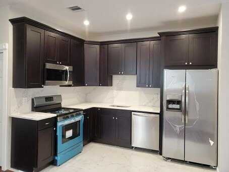 2110 SUMMIT AVE, Union City, NJ 07087