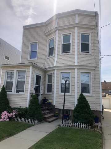 726 5TH ST, Secaucus, NJ 07094