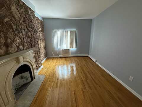 511 PARK AVE, Hoboken, NJ 07030