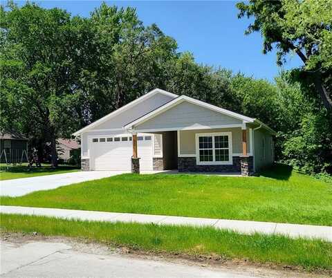 802 E North Main Street, Richmond, MO 64085