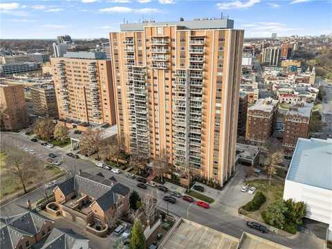 121 W 48th Street, Kansas City, MO 64112
