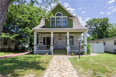 701 Spruce Street, Coffeyville, KS 67337