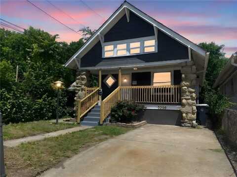 3208 E 31st Street, Kansas City, MO 64128