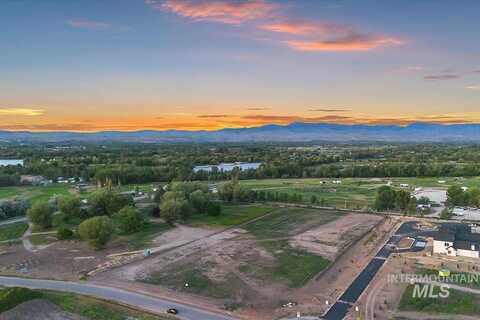 7782 N Hawks Beard Ln, Eagle, ID 83616