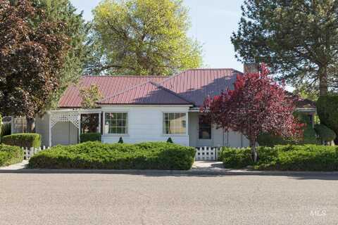 286 SW 3rd Ave, Ontario, OR 97914