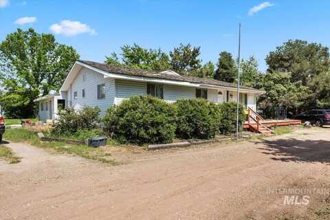 3172 W Beacon Light Rd, Eagle, ID 83616