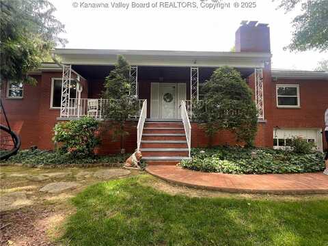 814 Skinner Drive, Saint Albans, WV 25177