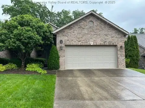 8 Dapplewood Road, South Charleston, WV 25309