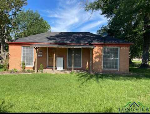 601 N Newsom St., Mineola, TX 75773