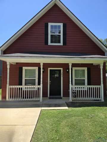 203 W Gay, Gladewater, TX 75647