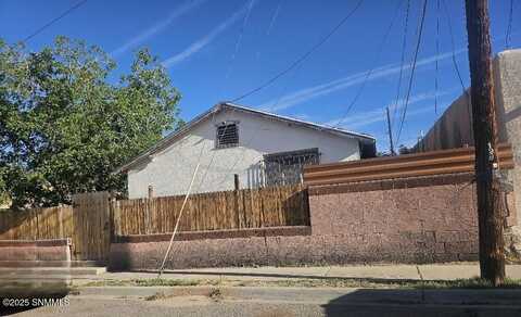 325 E May Avenue, Las Cruces, NM 88001