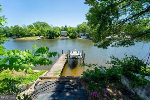 555 RIVERSIDE DR, PASADENA, MD 21122