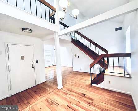 3711 39TH ST NW #F192, WASHINGTON, DC 20016