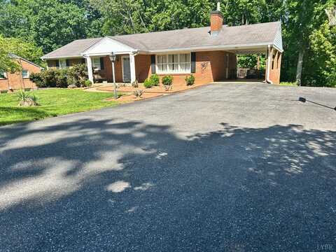 155 ARROWHEAD Drive, Lynchburg, VA 24502