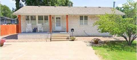 3930 Commanche Avenue, Hannibal, MO 63401