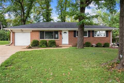 9731 Twincrest Drive, Saint Louis, MO 63126